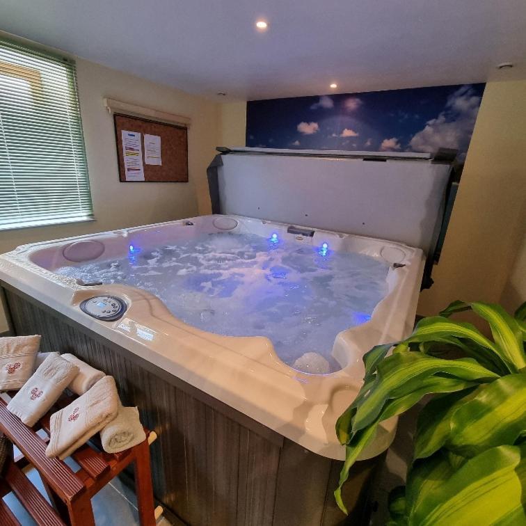 Apartment Bruyere, 2 A 5 Personnes Avec Salle De Jeux Et Dans La *